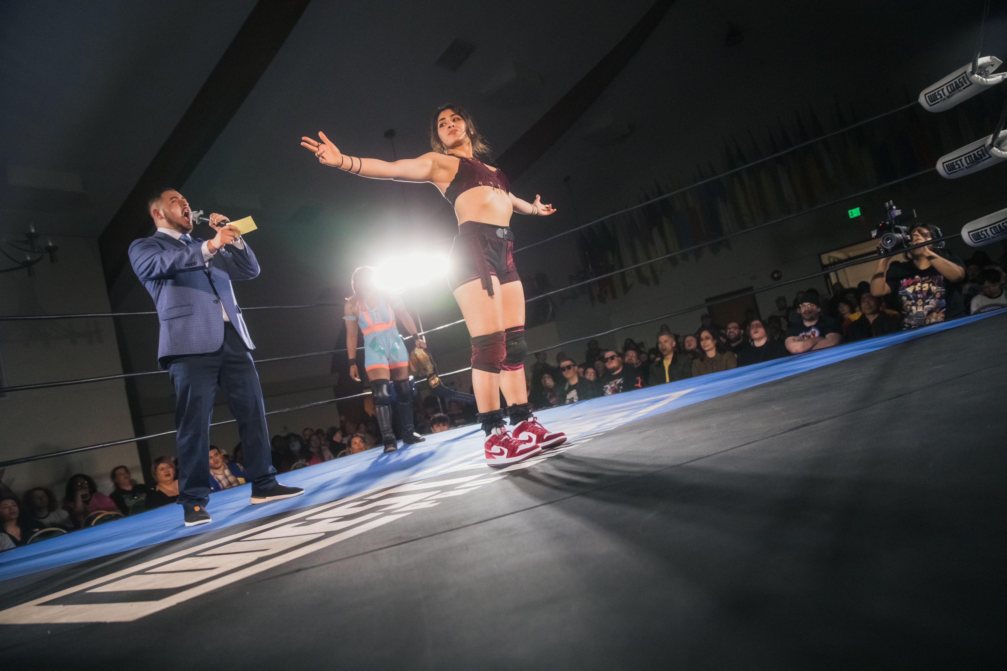 Johnnie Robbie - Standing in the Middle of the Ring (Signed 8x10)